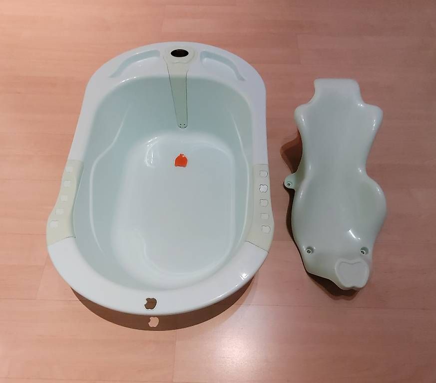 Badewannen: Baby Badewanne mit Einsatz – Gebraucht aus Niederbipp von Rubhino5
