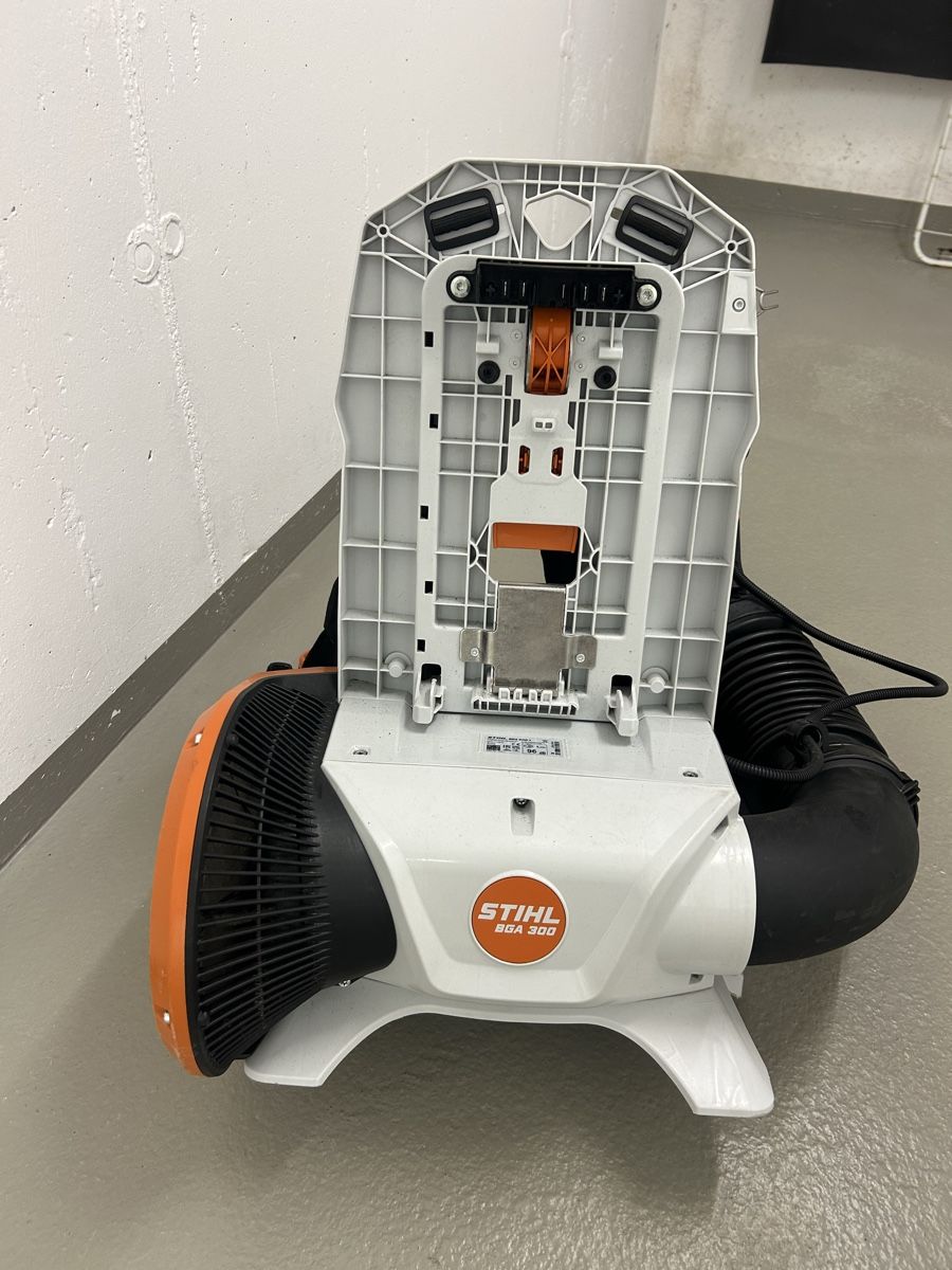 Stihl Aspirateurs & souffleurs à feuilles: STIHL Laubbläser Rückentragbar – Défectueux à Rothrist par Miri_sm6 6