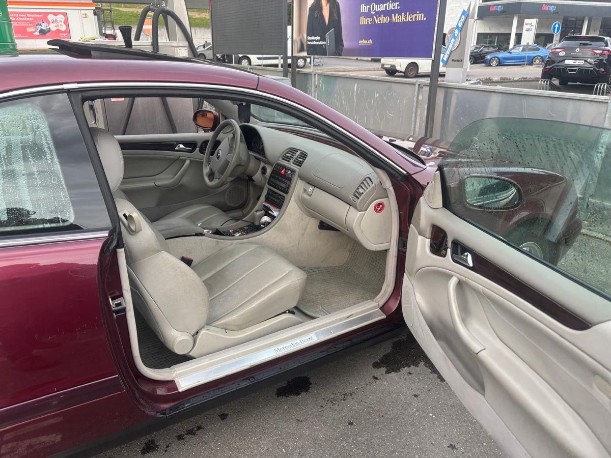 Mercedes-Benz Automobili: Mercedes Benz CLK 320 Elegance – Usato da Staad SG venduto da adi_9qcx 6