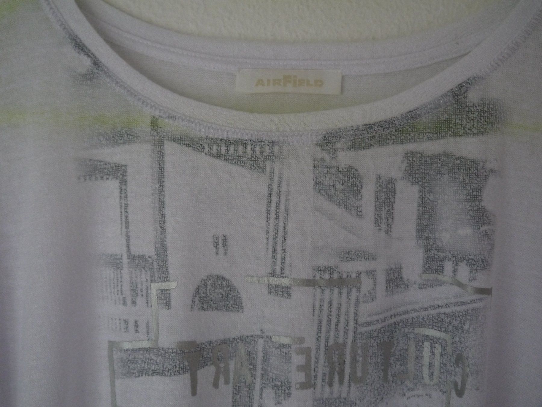 Airfield T-Shirts: **AirField** T-Shirt – Gebraucht aus Hagendorn von Blaf 1