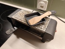 Raclette-Grill mit Naturstein / Raclette Grill with stone