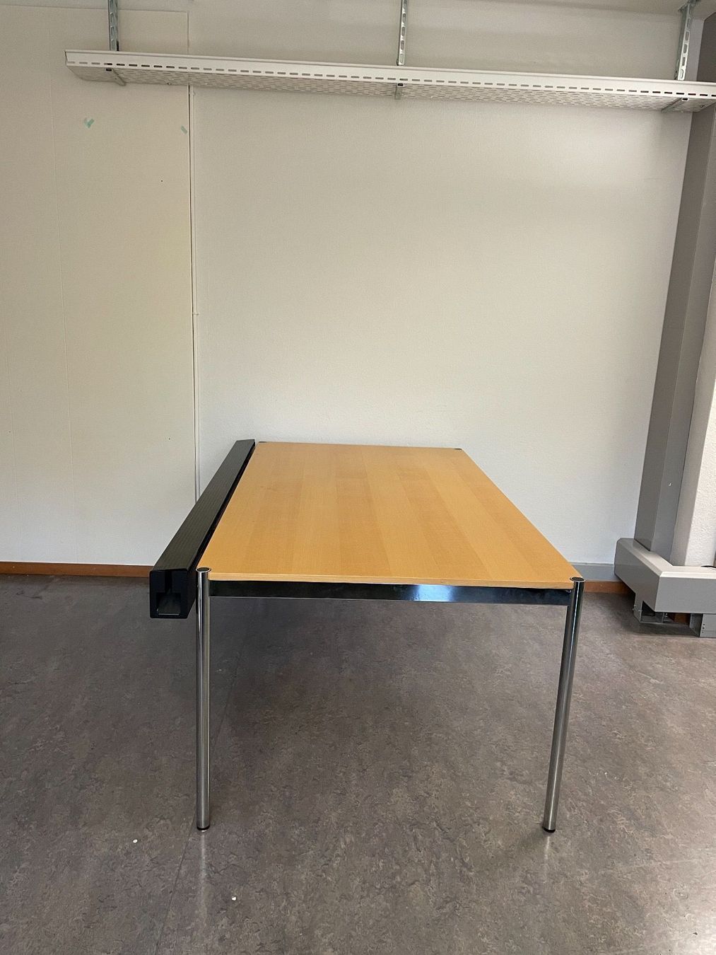 USM Scrivanie: USM Haller Tisch 175x100 Buche – Usato da Grenchen venduto da Design-Outlet 5