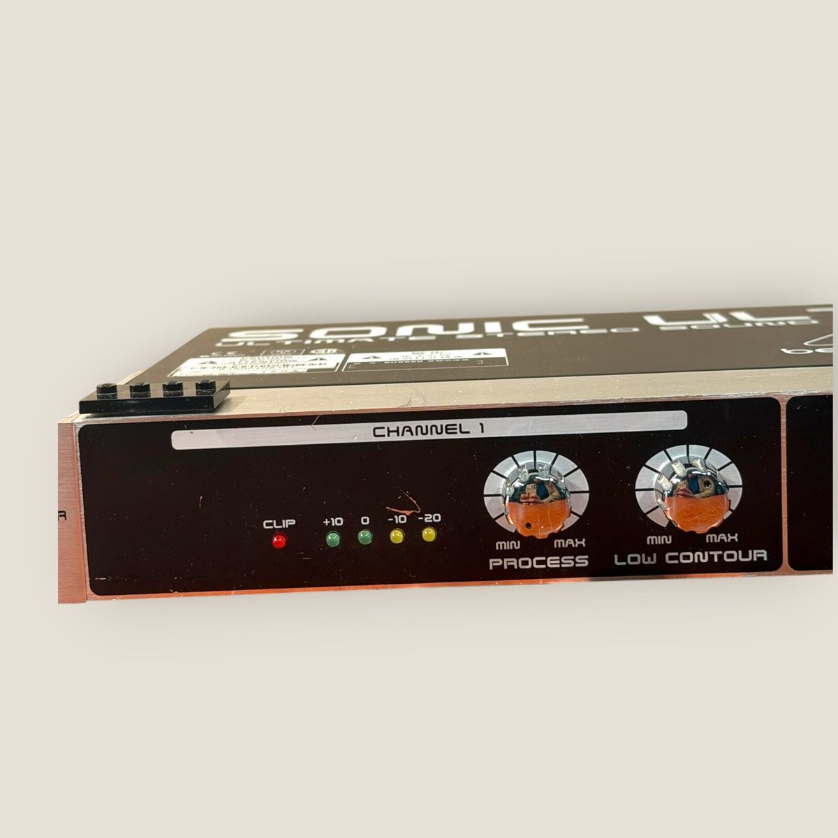 Behringer Equalizer: Behringer Sonic Ultramizer - Studio Sound Enhancement! – Gebraucht aus Lausanne von vas_cdb2 4