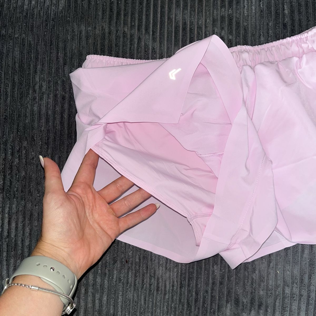 Pantaloni: oner active airmove shorts – Nuovo (secondo la descrizione) da Zürich venduto da ssoopphhiiaa 3