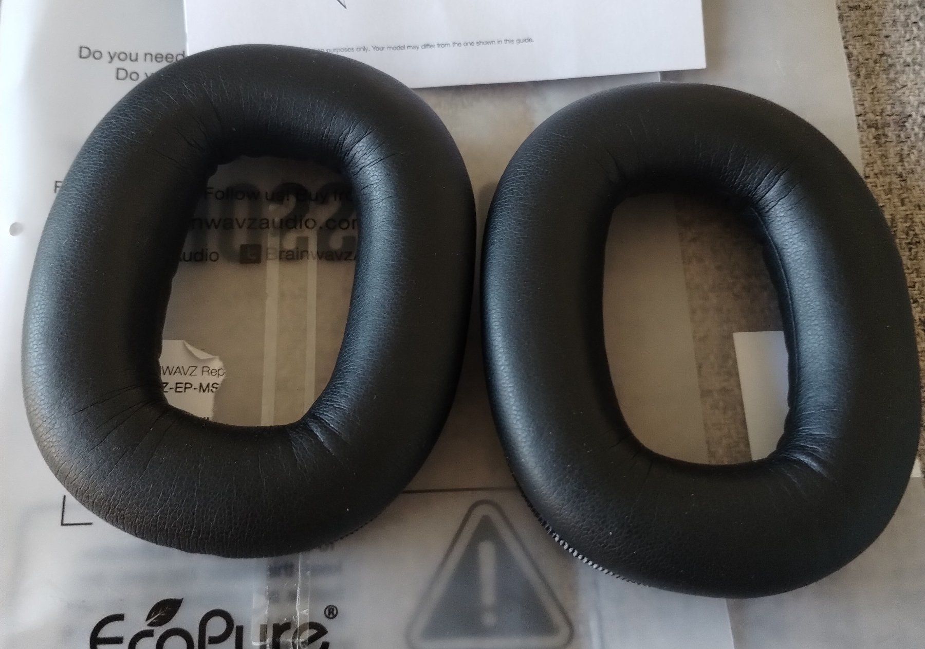 Cuffie: Oreillettes de remplacement pour Marshall Brainwavz – Nuovo e nell'imballaggio originale da Lausanne venduto da Martinucci 1