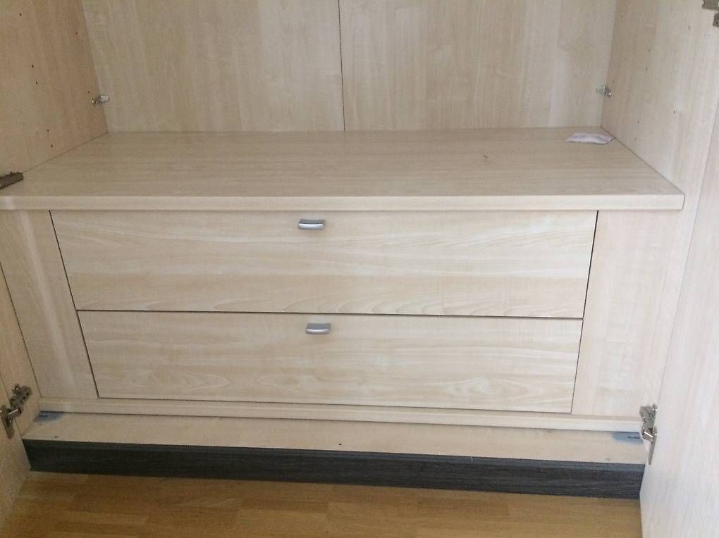 Armadi: Brand new wardrobe – Usato da Basel venduto da iac_lf5j 2