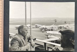 Swissair-Flugzeuge, Zürich Airport/ Leute, ca 1950/Photo