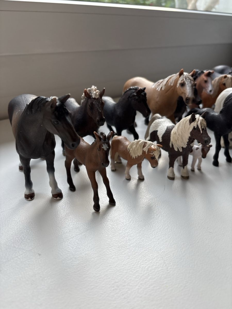 Schleich Giocattoli: 18 Stk. Schleich Pferde Figuren  – Usato da Nürensdorf venduto da MXFOX 1
