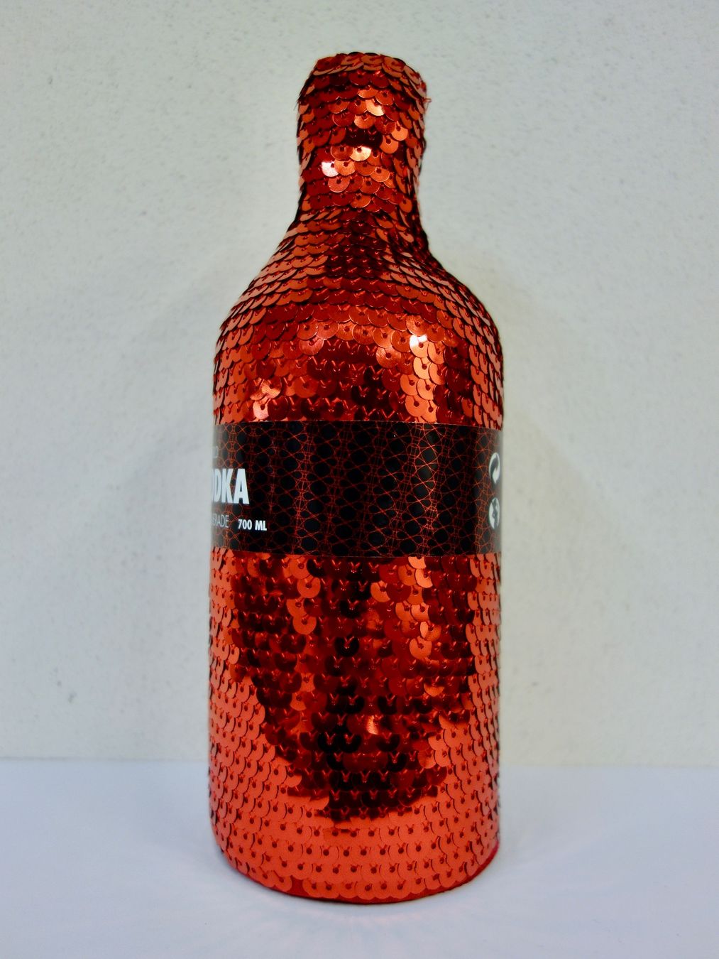 Absolut Vodka Bevande alcoliche: 1 x ABSOLUT VODKA ABSOLUT MASQUERADE Edition 2008 – Nuovo e nell'imballaggio originale da Kerzers venduto da zimmergruen 1