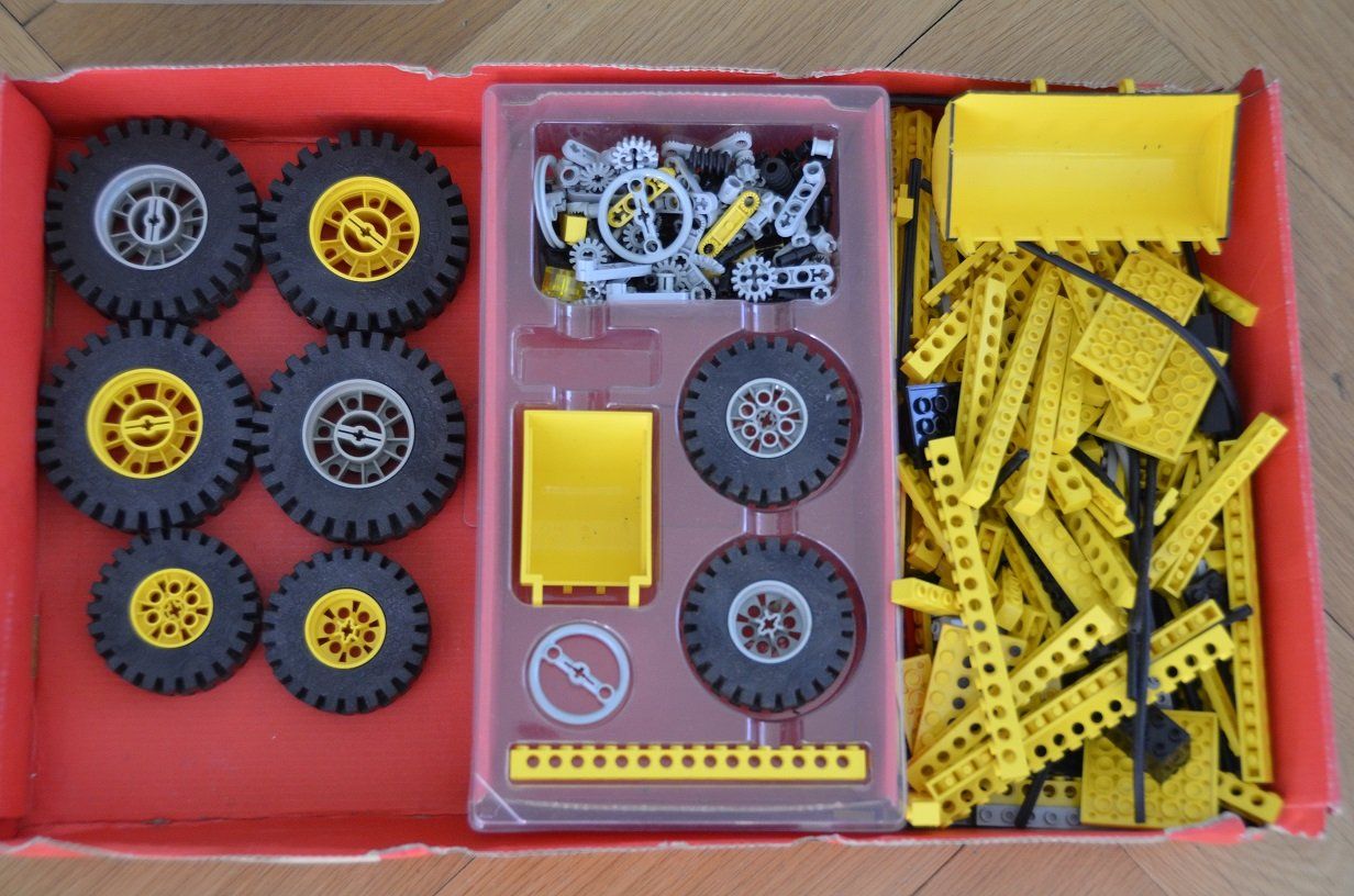 Lego Jouets: LEGO Technic 8862 Pneumatic 2 Modelle: Bagger + Mähdrescher – D'occasion à Zürich par kisten-karl 4
