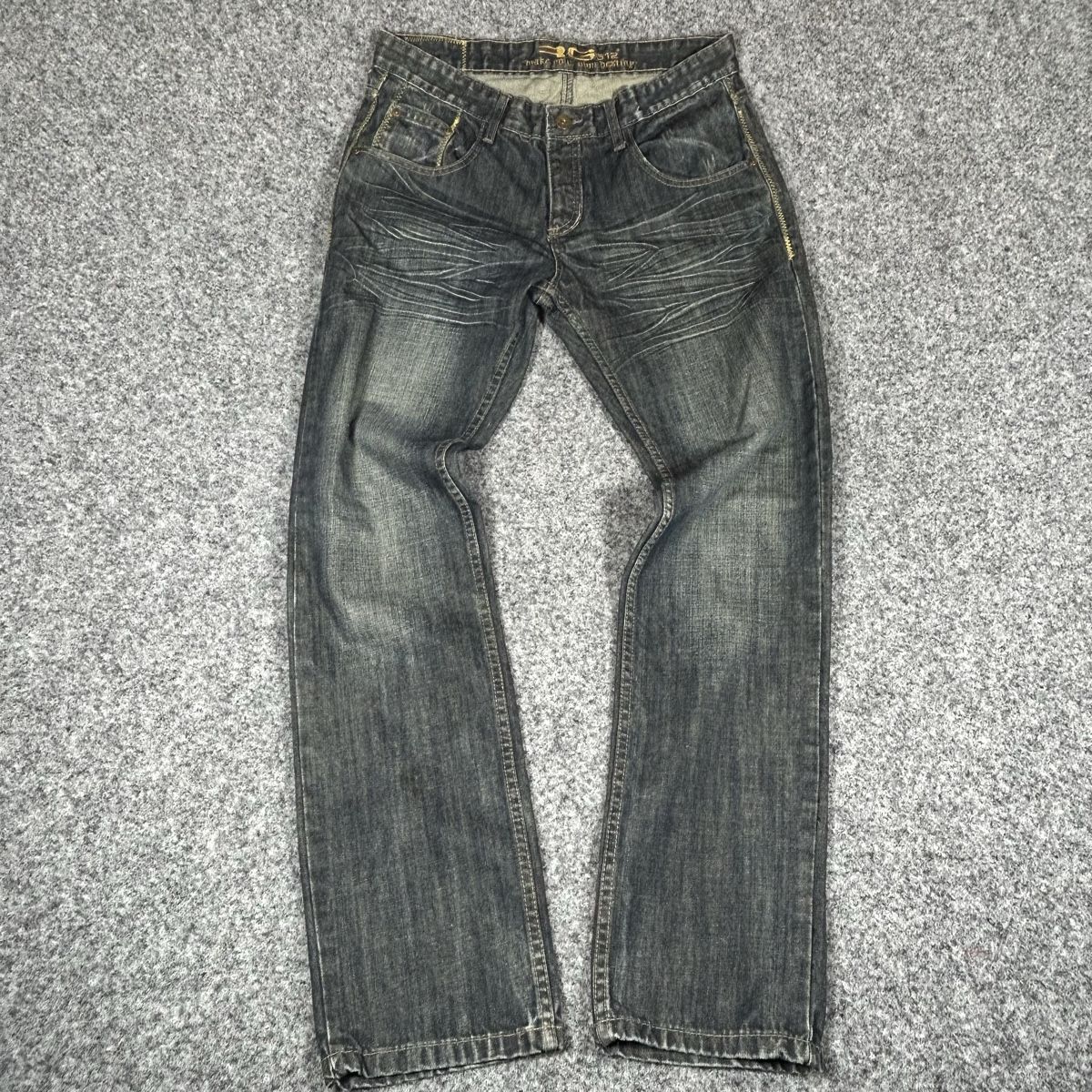 Jeans: Jeans 2000s – Gebraucht aus La Sagne NE von Matlasape