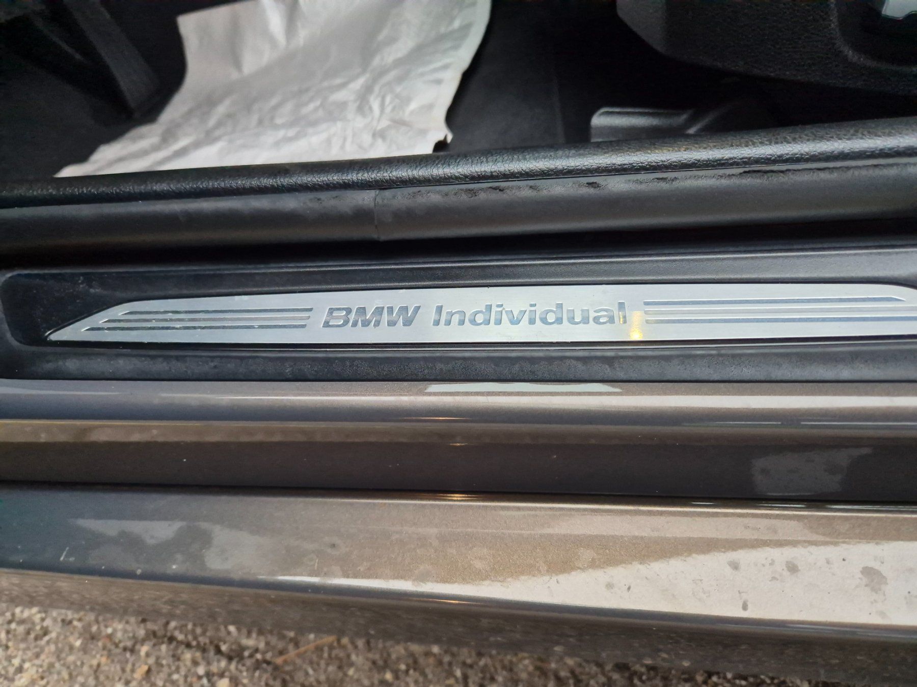 BMW Automobili: BMW 330i Touring xDrive – Usato da Grenchen venduto da Andreeandr 8