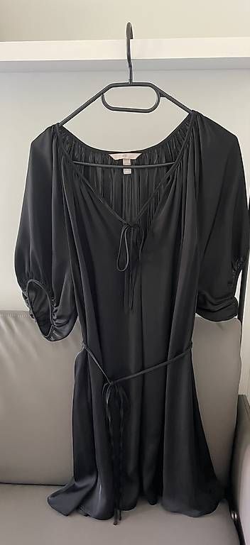 Kleider: Abito nero H&M  – Gebraucht aus Locarno von ste_8rjr