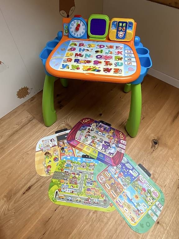 Vtech Giocattoli: VTech 3 in 1 Magischer Schreibtisch – Usato da Uttwil venduto da vas_w8s7 3