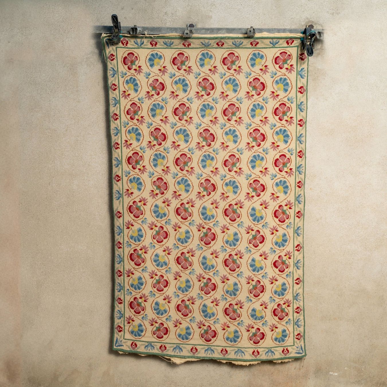 Tappeti: Tenture brodée grecque ou tapis – Usato da morges venduto da Kus.design