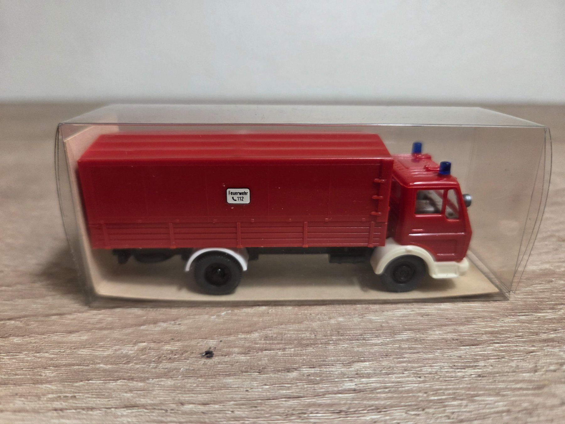 Wiking Modellini d'auto: Wiking 20628 Feuerwehr H0 – Nuovo e nell'imballaggio originale da St-Aubin-Sauges venduto da Lo_Go