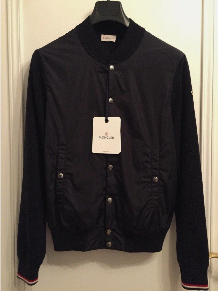 Moncler Giacche: Moncler Strickjacke Grösse M NEU – Nuovo (secondo la descrizione) da Thalwil venduto da Zenithwalker