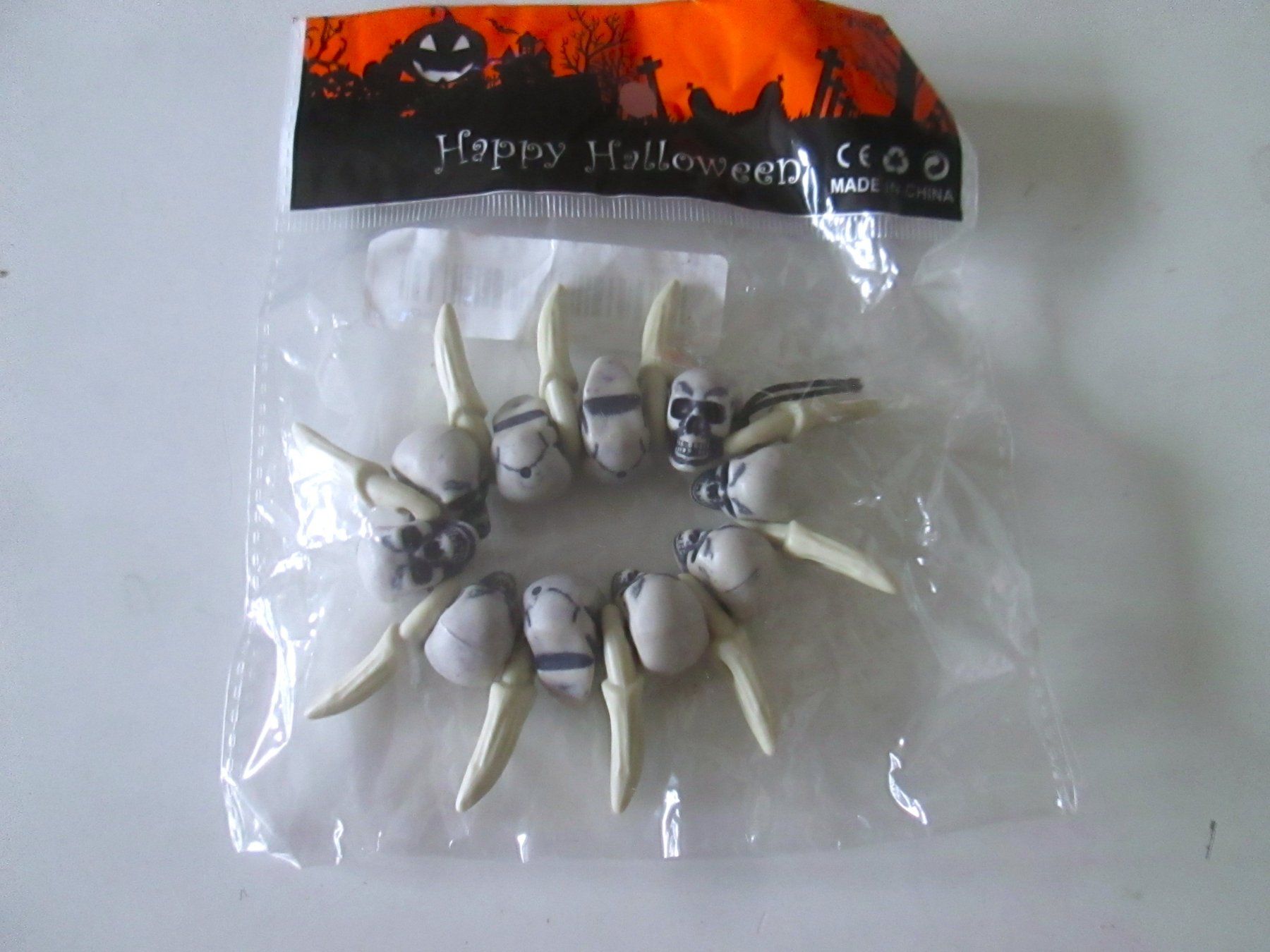 Bracciali & Braccialetti: Halloween-Armband mit Gummiband, neu – Usato da Sementina venduto da babucia