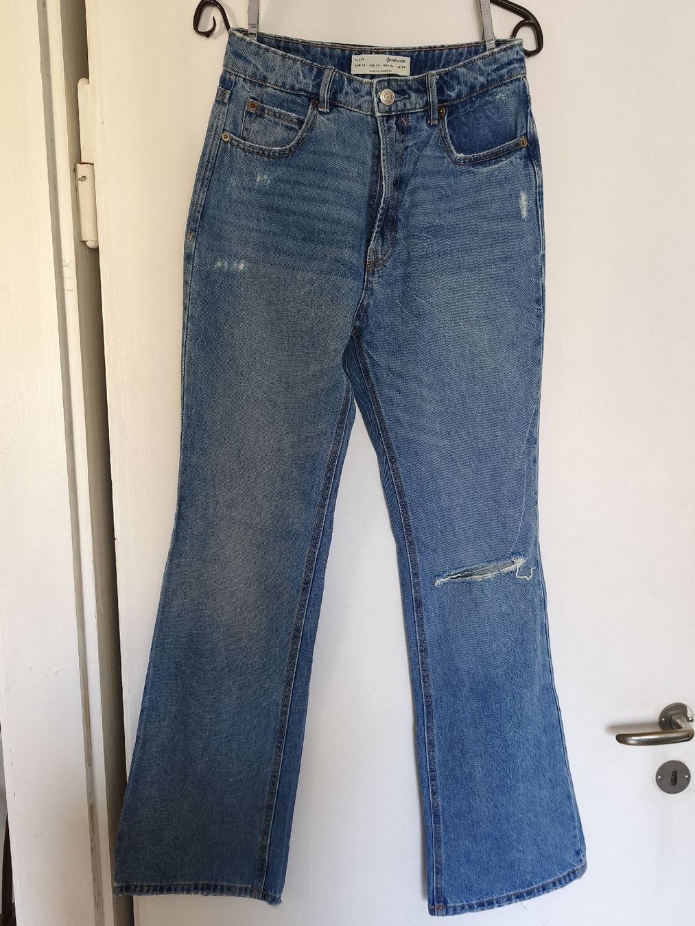 Stradivarius Jeans: Flared Jeans, Stradivarius, size 36 – Usato da Zürich venduto da nir_n9jc