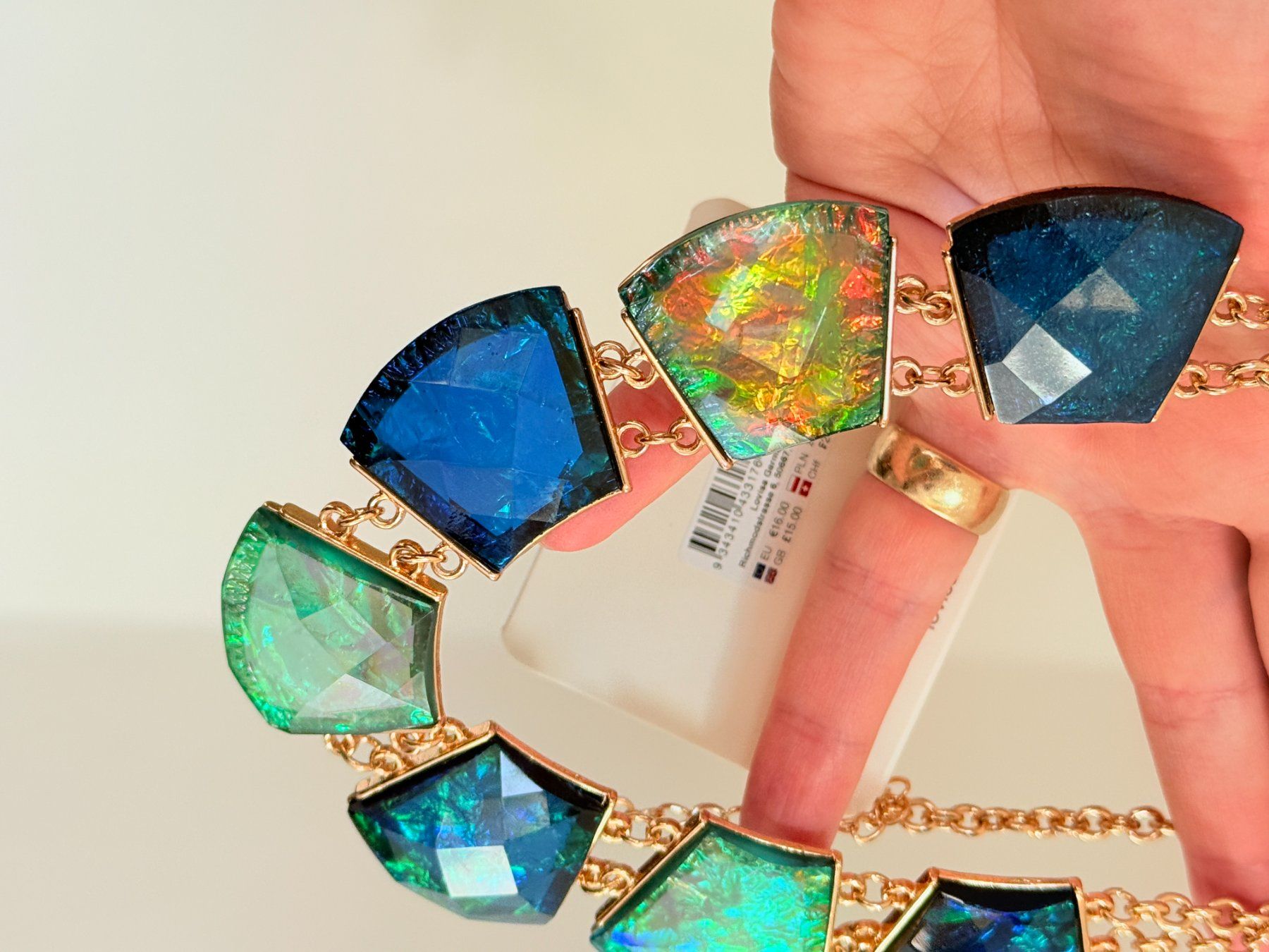 Catenine: Collier Lovisa Neuf avec étiquette – Nuovo (secondo la descrizione) da Genève venduto da AWWA 9