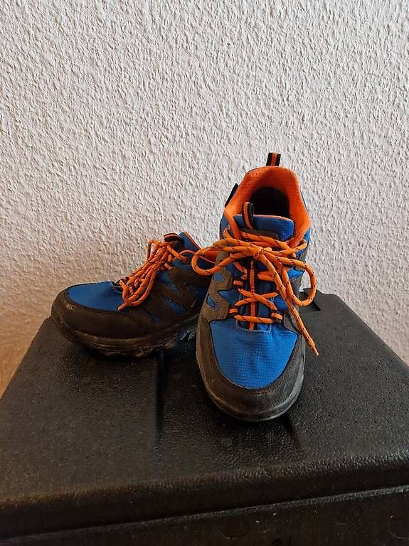 Scarpe per ragazzi: Wanderschuhe gr. 35 – Usato da Bützberg venduto da polensky81 1