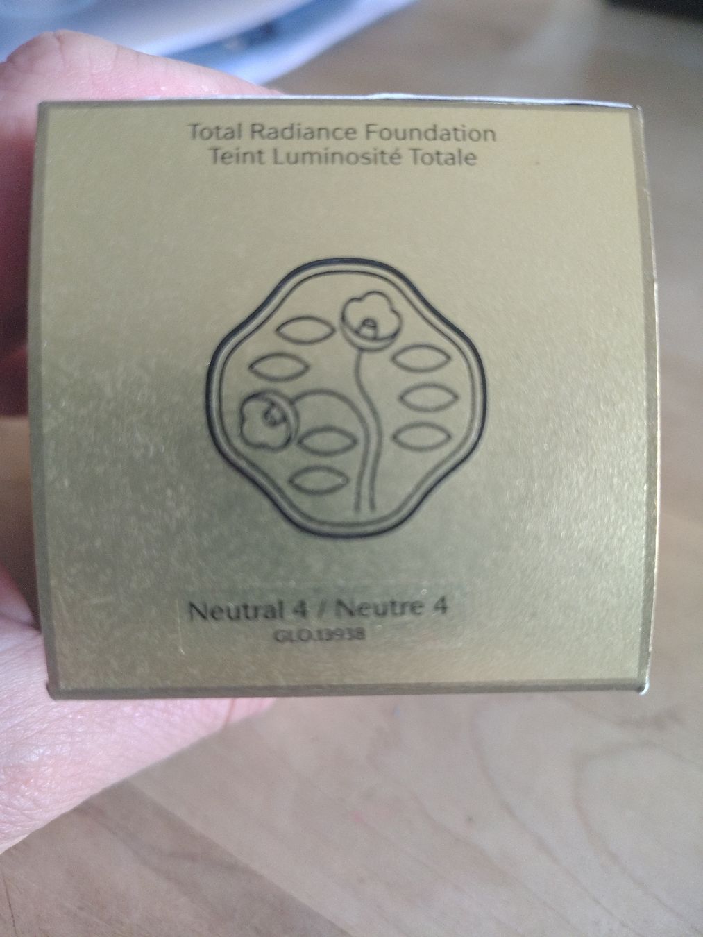 Shiseido Cura del viso: Shiseido Future Solution LX Total Radiance Foundation NEU – Nuovo e nell'imballaggio originale da Glattfelden venduto da claudiaw84 1