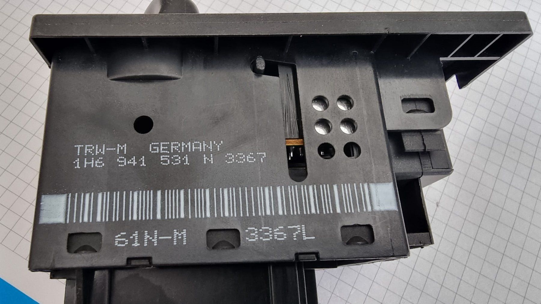 VW Tutti pezzi di ricambio auto: VW Lichtschalter 1H6 941 531 – Usato da Oey venduto da Landrover88 1