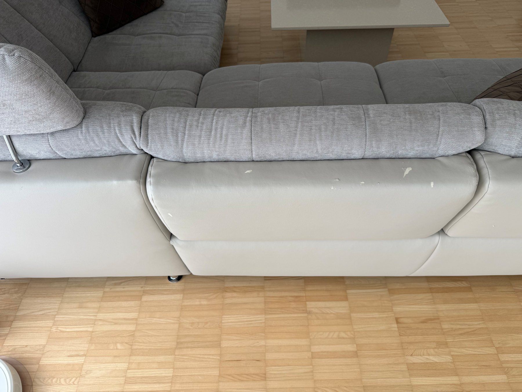 Sofas: Ecksofa mit Hocker und manueller Verstellung – Gebraucht aus St. Gallen von Edi040 4