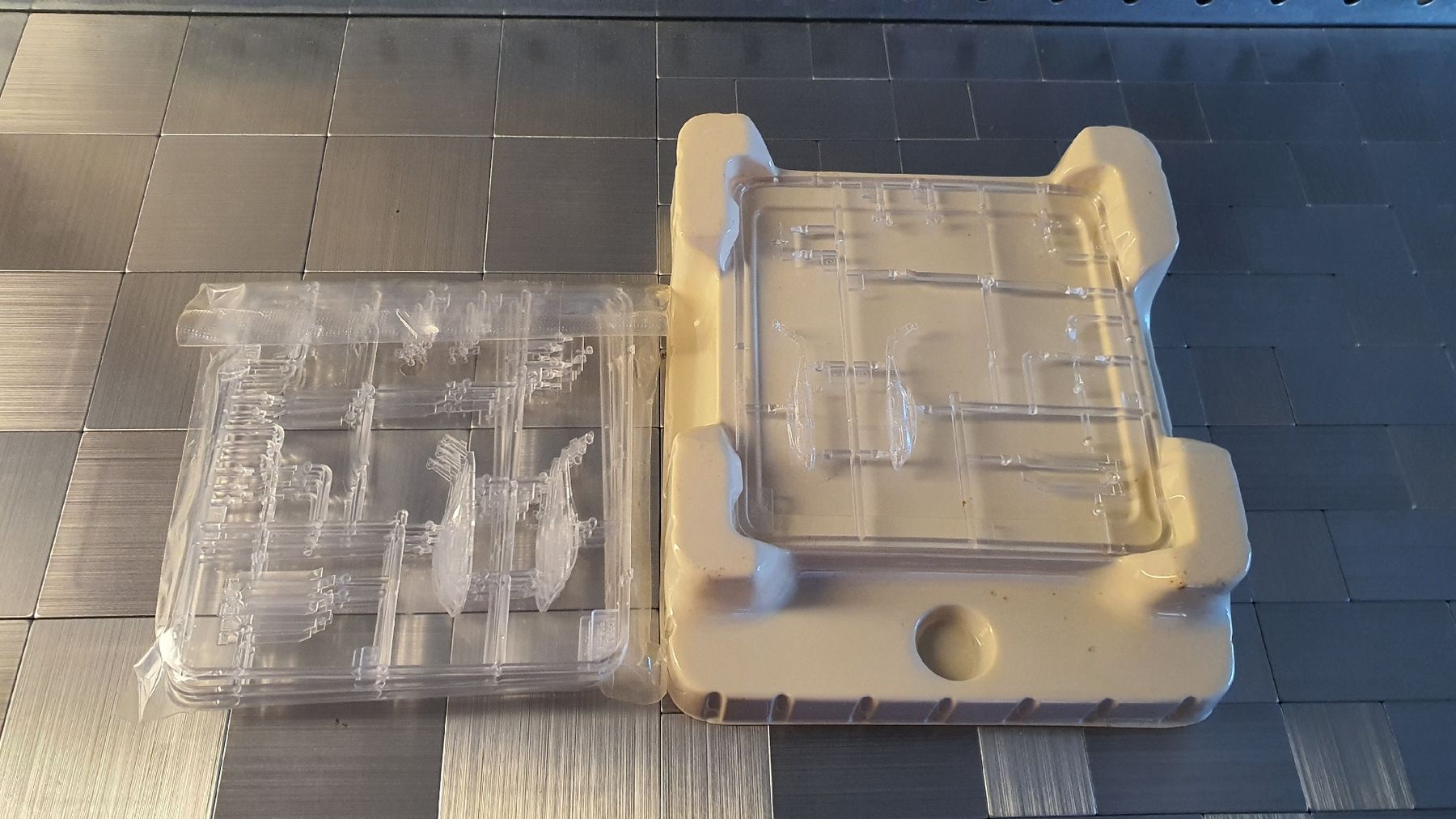 Kit di modellismo & Modellini statici: TRUMPETER SH-60F OCEANHAWK 1:350 – Nuovo (secondo la descrizione) da Männedorf venduto da Modellbau-wyss 2