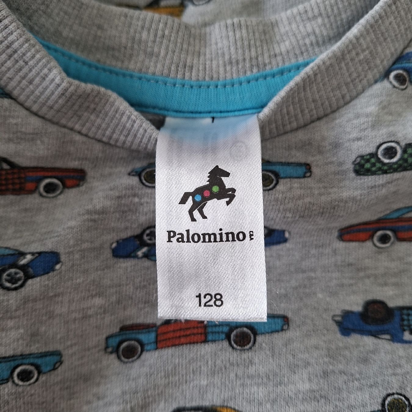 Maglioni & Felpe: Palomino Pullover grau mit Auto-Motiv Grösse 128 – Usato da Wünnewil venduto da Schatz81 2