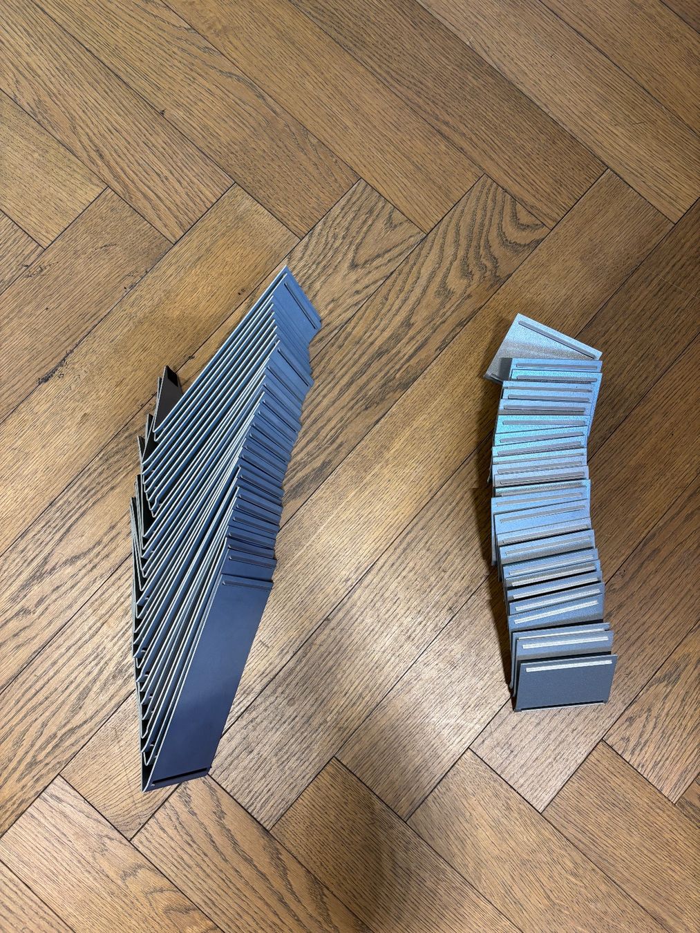 Allestimento di negozi e stand fieristici: Support etiquette – Usato da Sion venduto da Bang-OlufsenSion 6