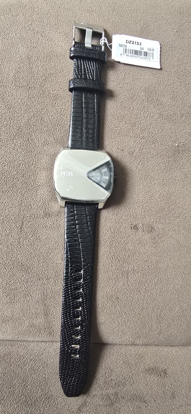 Diesel Orologi:  Diesel D.V.A. DZ2153  – Nuovo (secondo la descrizione) da Le Noirmont venduto da desoto55
