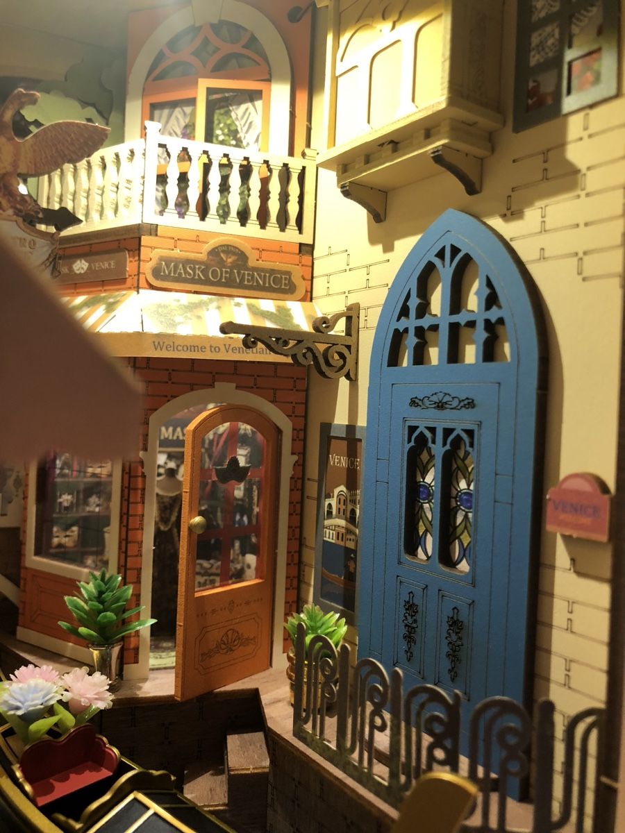 Tutte le decorazioni: Rolife Romantic Venice - Book Nook – Usato da Zollikofen venduto da DelNero 2
