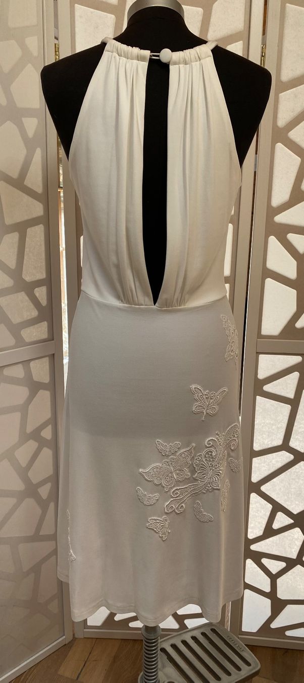 Kleider: Great white dress with appliqués. S – Gebraucht aus Grund b. Gstaad von PlageNeigeplus 2