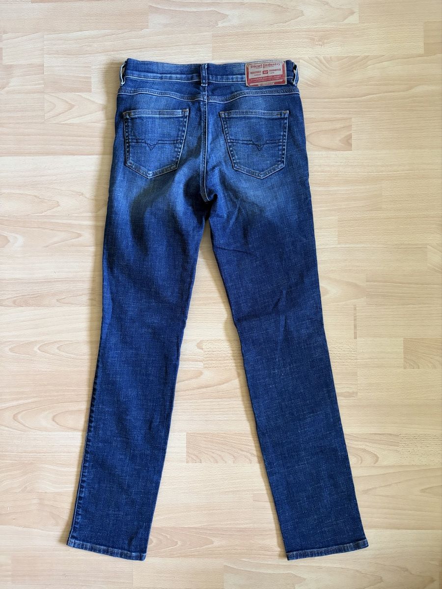 Diesel Jeans: Diesel Jeans – D'occasion à Hünibach par rut_hlg5 1
