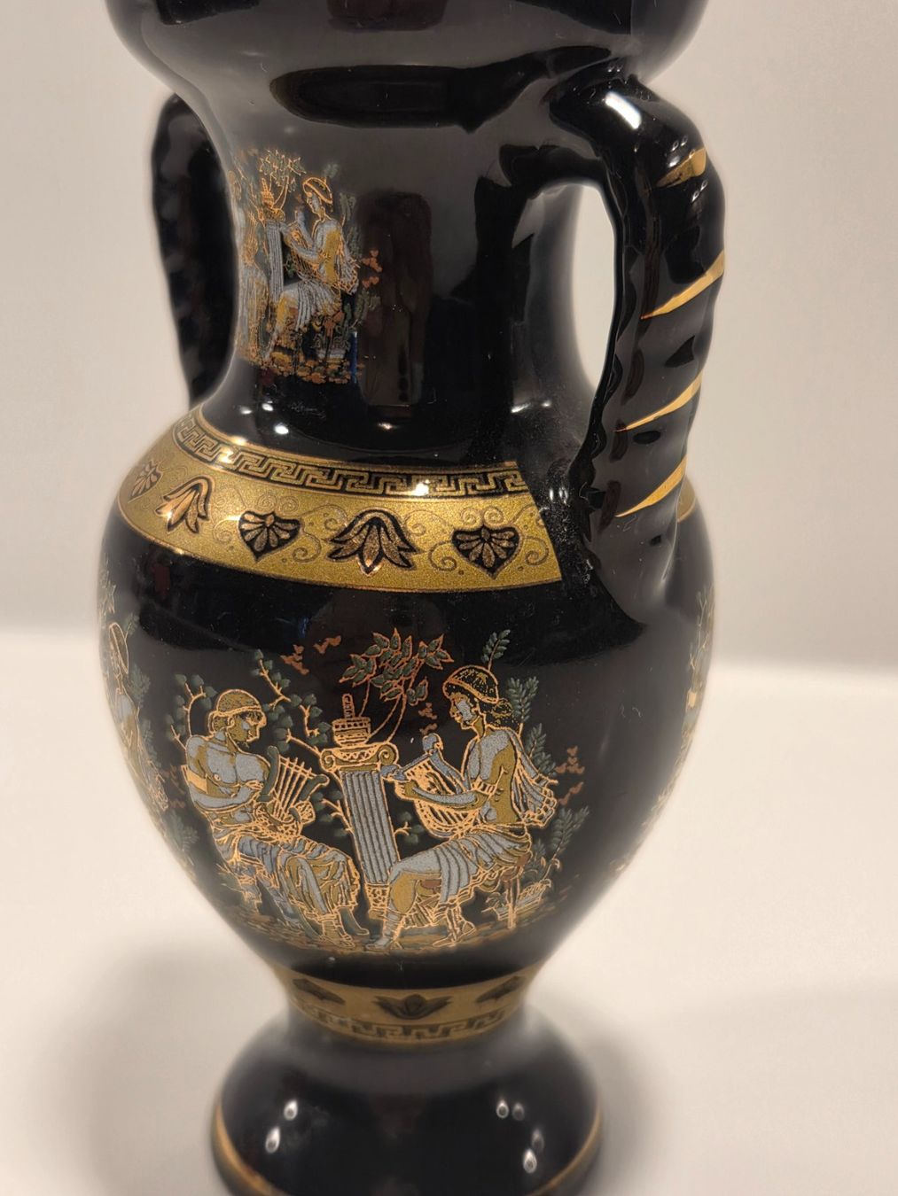 Vase & Récipients: Kleine Griechische Vase – D'occasion à Zürich par Lela-Mirela