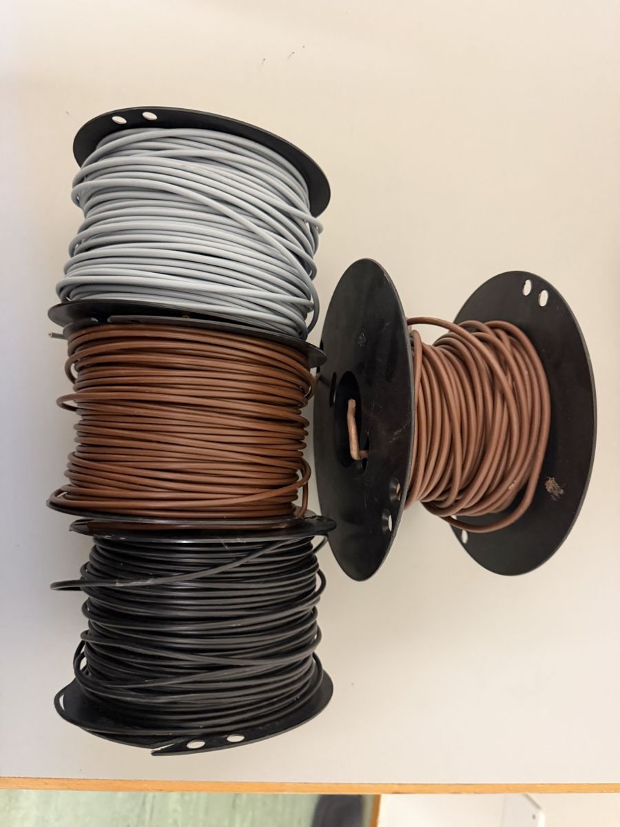 Câbles: Litze drath 2.5mm2  – D'occasion à Zürich par papaplatte 2