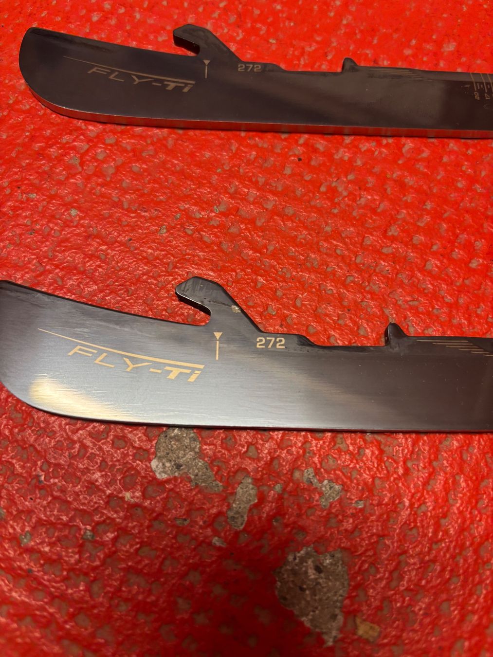 Bauer Pattini da ghiaccio: Lame Bauer Fly-Ti 272mm neuve – Nuovo (secondo la descrizione) da Lausanne venduto da mar_nmg8 1