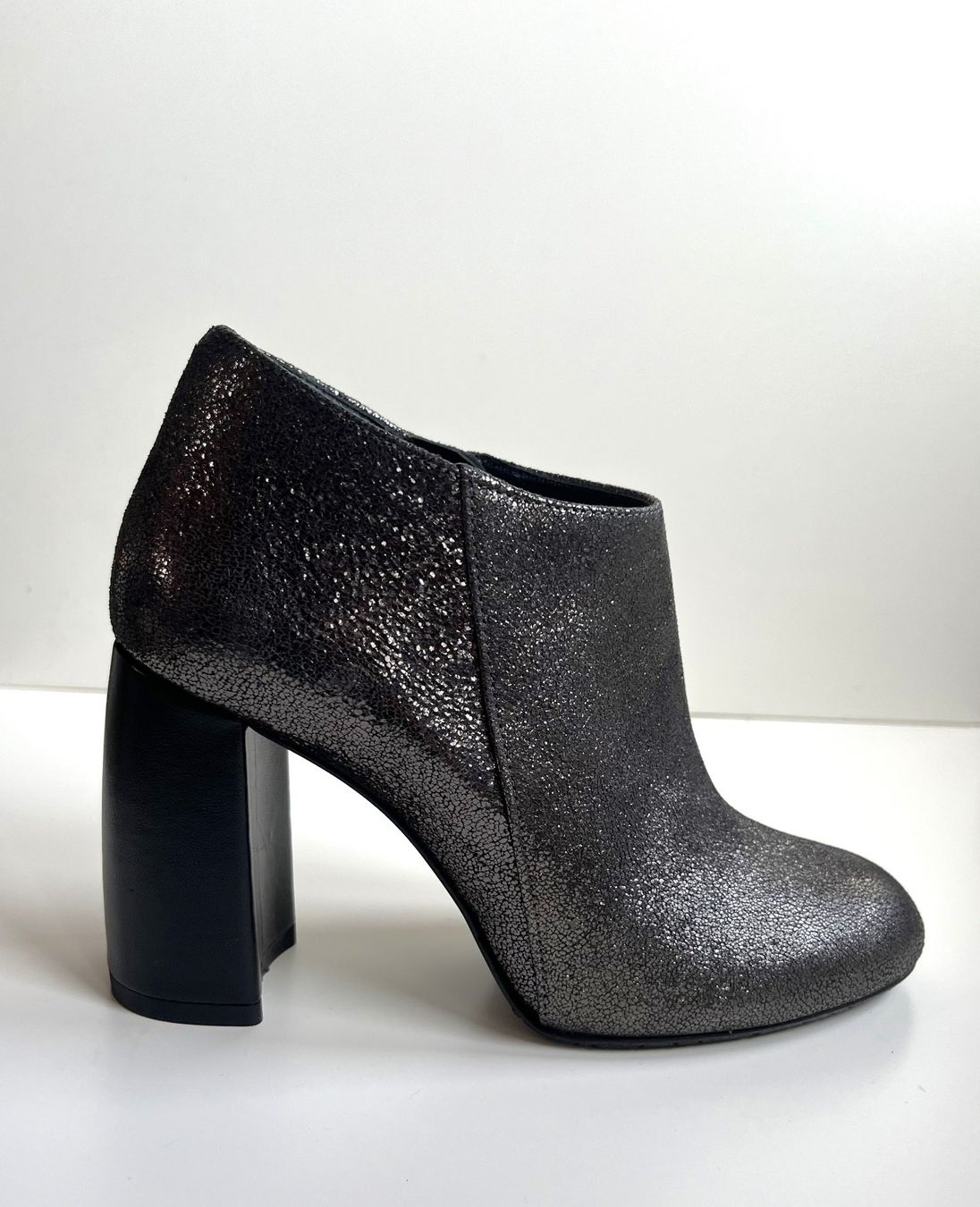 Damenschuhe: Bottines en cuir argenté Silvana T.38 – Neu (gemäss Beschreibung) aus St. Ursen von kat_g8z5