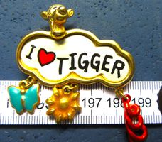 I  ❤  TIGGER AUS "WINNIE THE PUUH" ANSTECKNADEL GROSSS47mm