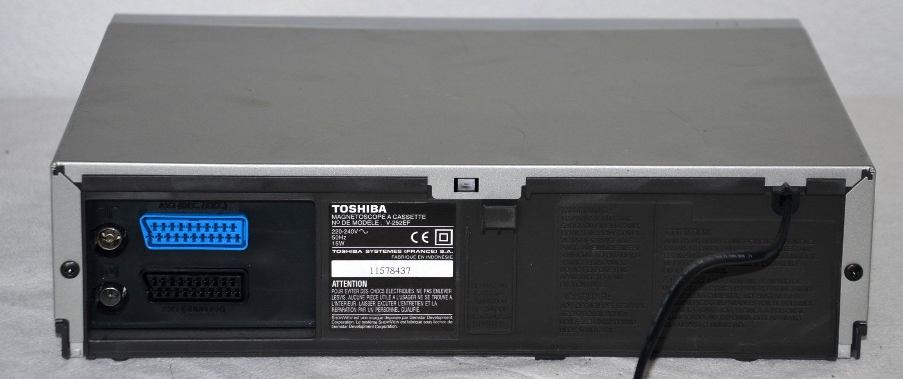 Toshiba Registratori: Videorecorder VHS  Toshiba V-252EF magnétoscope – Usato da Collonges venduto da arashee 2