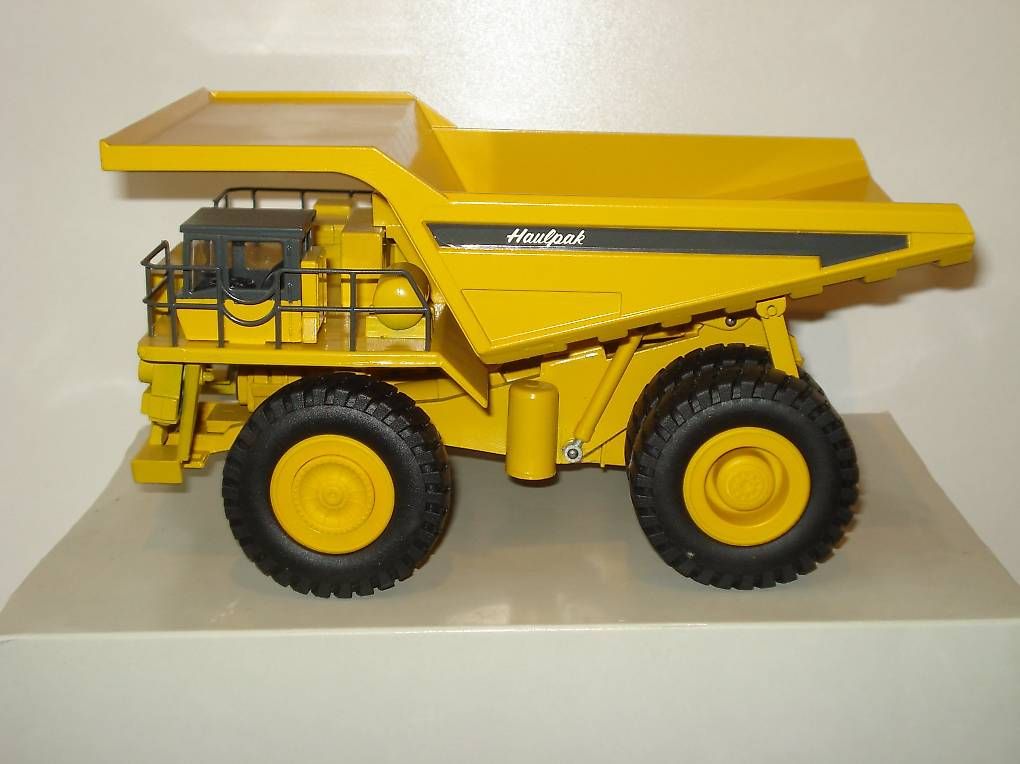 Conrad Kit di modellismo & Modellini statici: KOMATSU - HAULPAK 730 E Muldenkipper – Nuovo (secondo la descrizione) da Mitlödi venduto da worker04