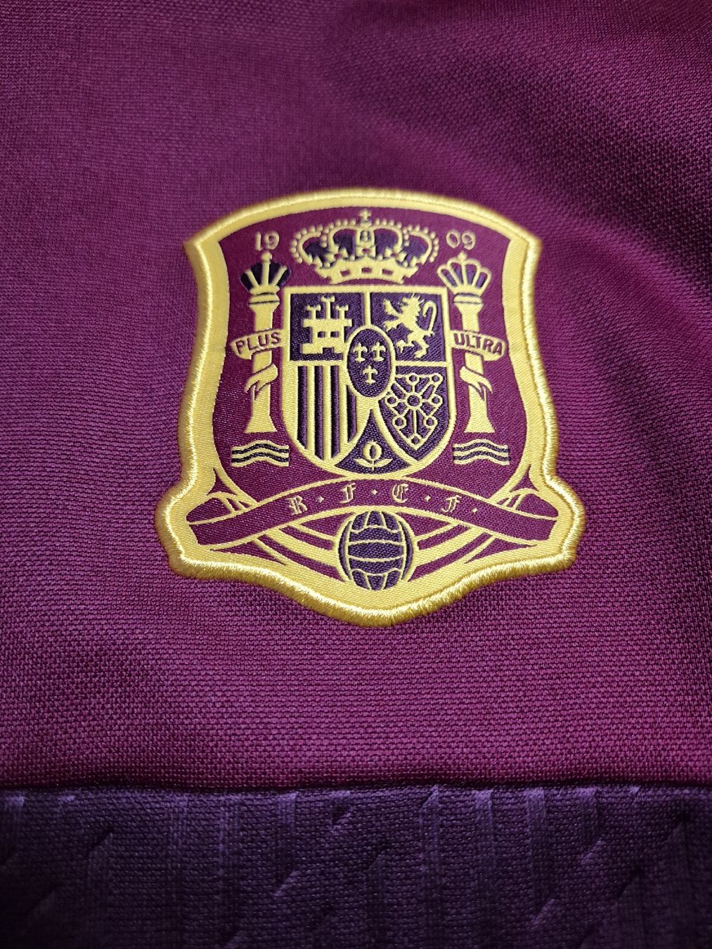 Adidas Giacche: Adidas WM 2018 Spanien Jacke Grösse L – Nuovo (secondo la descrizione) da St. Gallen venduto da CaliSunshine 2