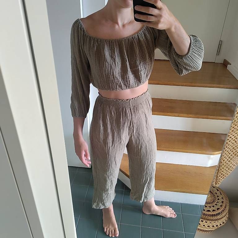 Top: Morena Isabel Set Crop Top + Pants – Usato da Brugg AG venduto da katha.rina