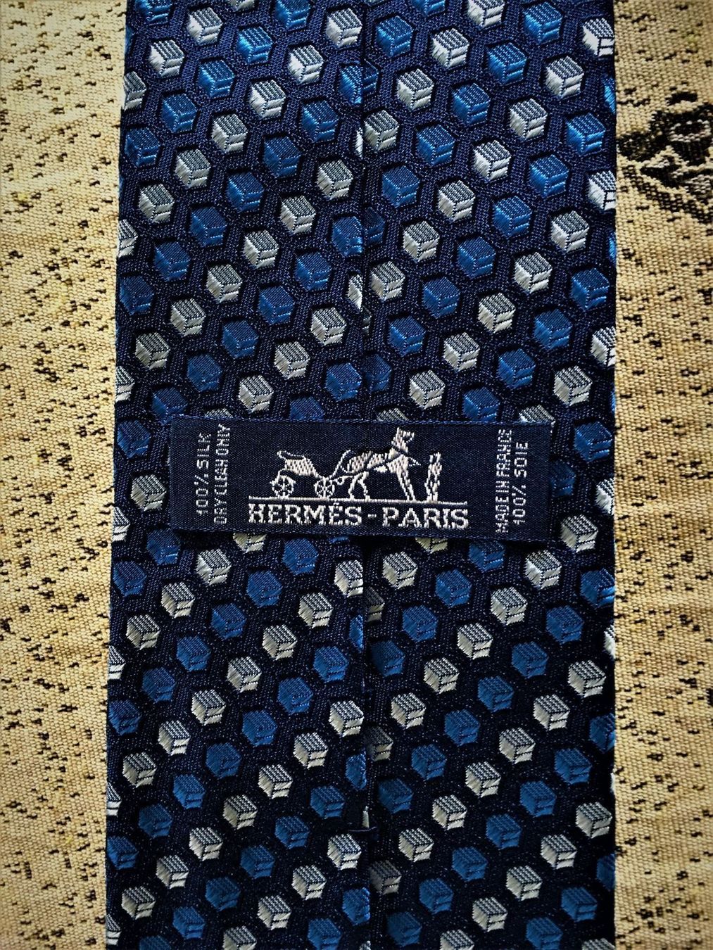 Hermès Cravatte: Hermès  Seidenkrawatte Tie Krawatte Neu – Nuovo (secondo la descrizione) da Rümlang venduto da ron2000 1
