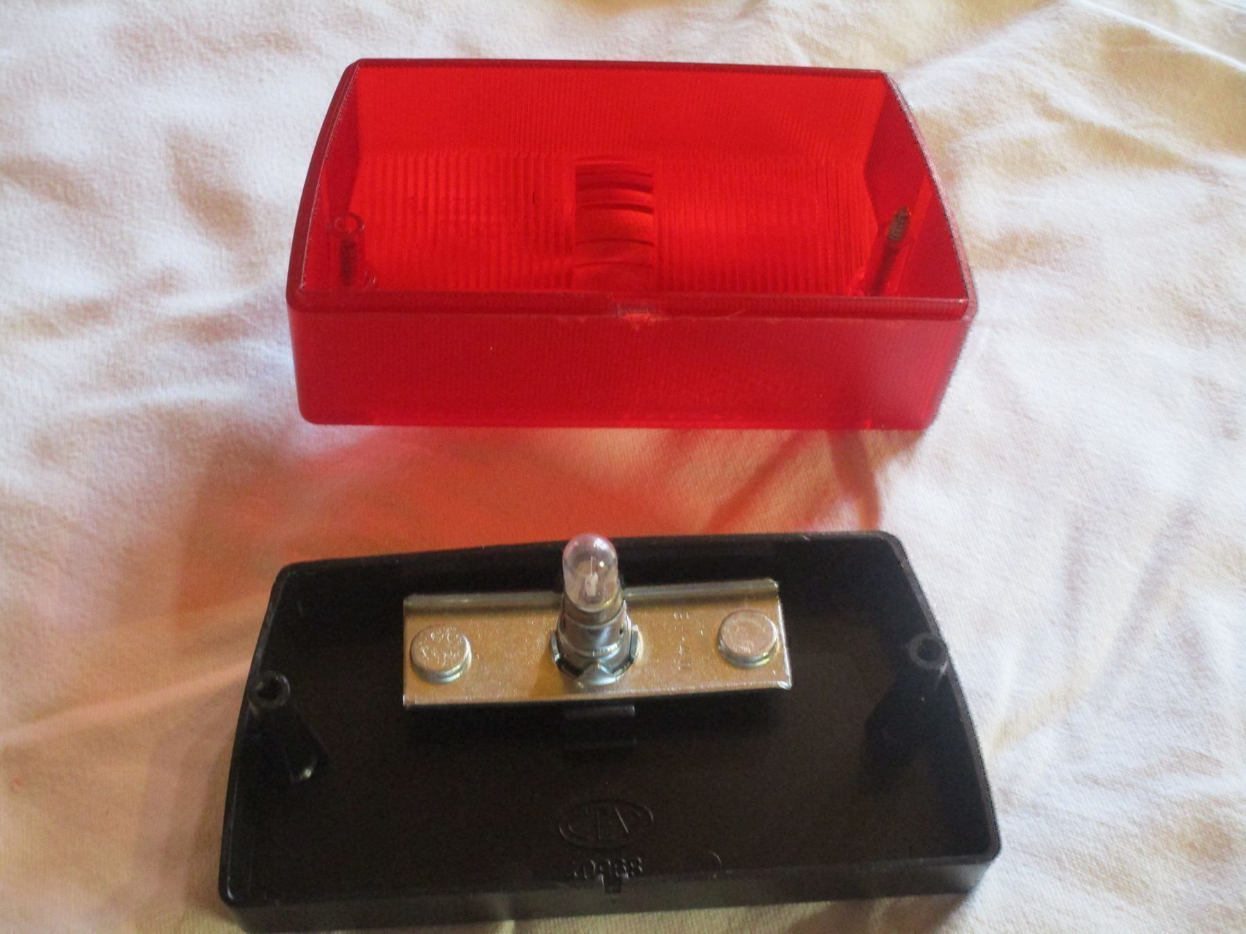 Cilo Mofas: Feu arrière CEV 260 pour Cilo 521. – Neu und originalverpackt aus Leytron von ACLEONARD01 1