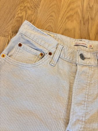 Levi‘s Damen Jeans W28 L29 Ribcage Straight
