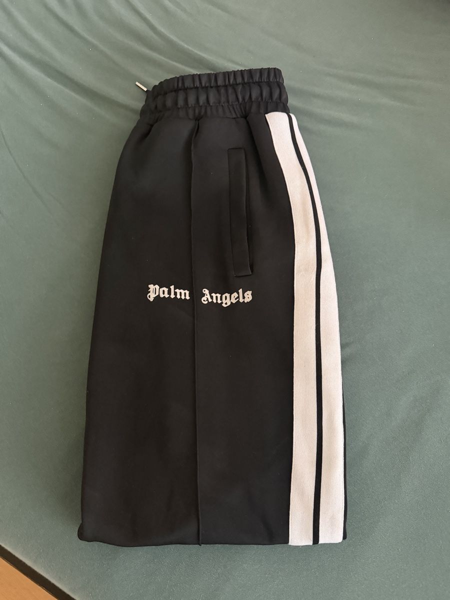 Palm Angels Hosen: Jogging Palm Angels noir taille M – Gebraucht aus La Chaux-de-Fonds von Fatal_Cas67
