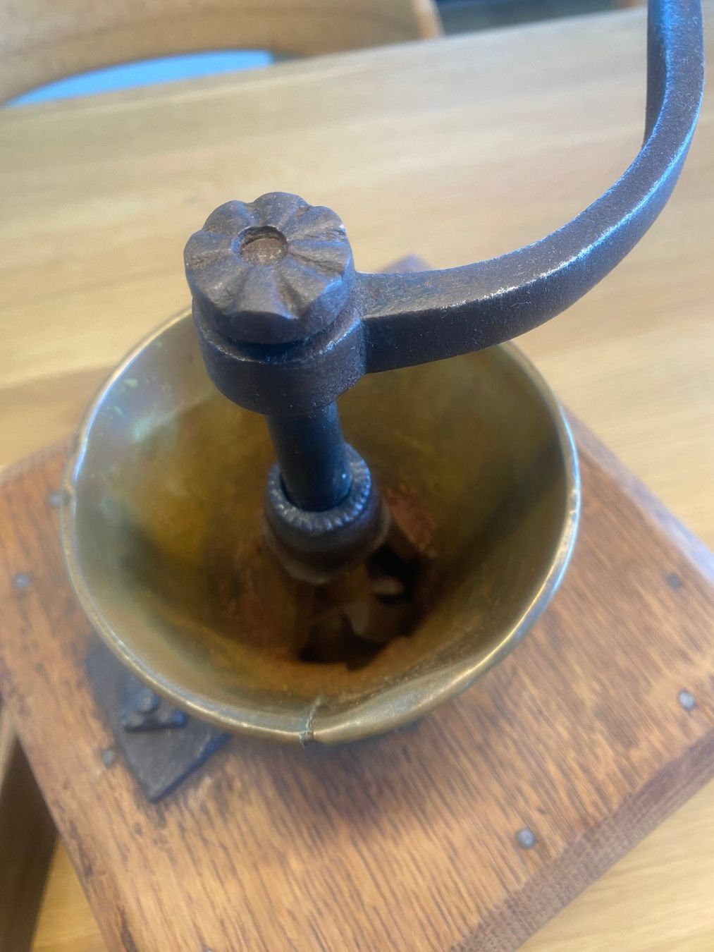 Appareils de cuisine: Alte Kaffeemühle – D'occasion à Möhlin par Glunggi 3