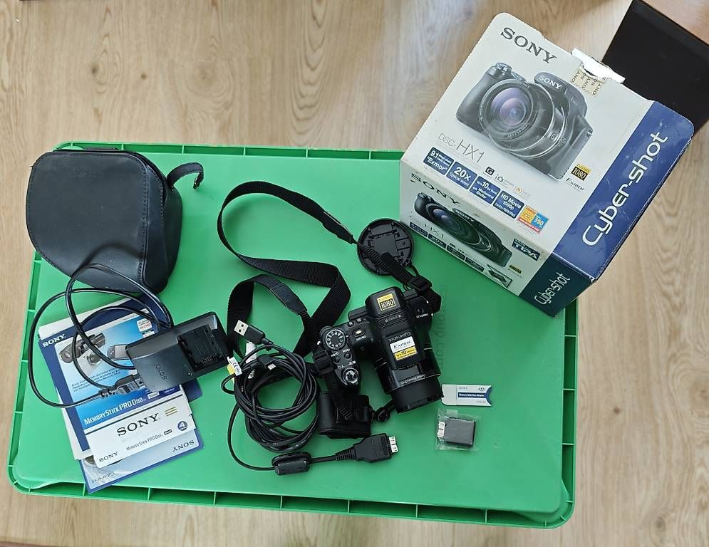 Fotocamera: SONY Cyber-Shot DSC-HX1 – Usato da Rorbas venduto da Fa18 1